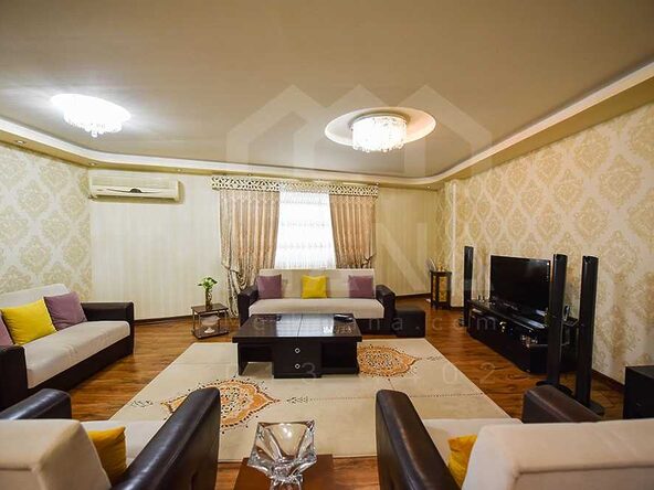 آپارتمان در خیابان نماز انزلی 7